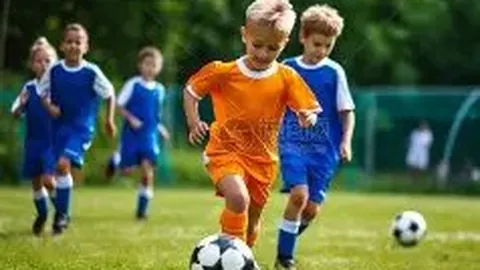 险象环生！小麦与孔蒂飞机惊现误报警报，空中惊魂一降！