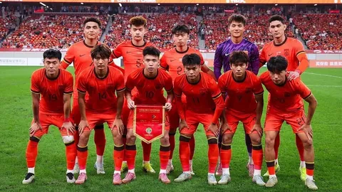 沪媒热议海港亚冠遗憾败北：全员竭力拼搏，终究化作无奈长叹